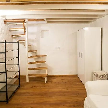 High Privacy Three Bedroom Bd484 Villa Ortakent